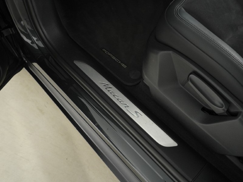 Used Porsche Macan 2020 for sale - 78093013: Photo 27