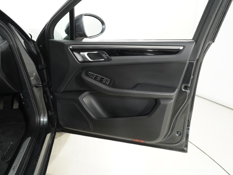 Used Porsche Macan 2020 for sale - 78093013: Photo 36
