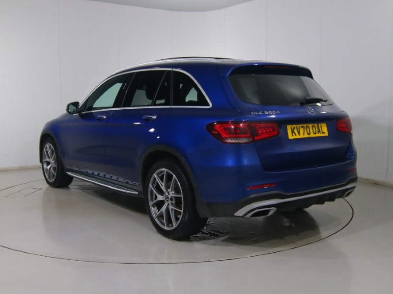 Used Mercedes-Benz GLC 2020 for sale - 77300578: Photo 2