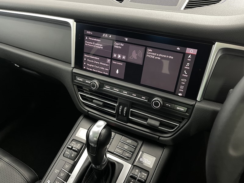 Used Porsche Macan 2020 for sale - 77532231: Photo 8