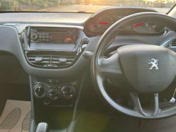 Used Peugeot 208  for sale - 73803888: Photo