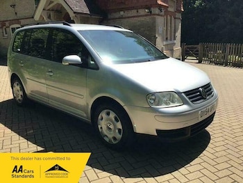 Used Volkswagen Touran 2004 for sale - 78796610: Photo