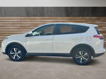 Used Toyota RAV4 2017 for sale - 79401515: Photo