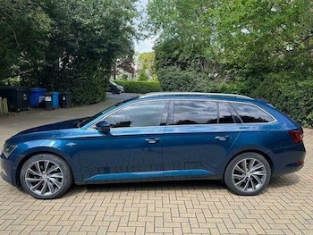 Used Skoda Superb 2017 for sale - 78783875: Photo