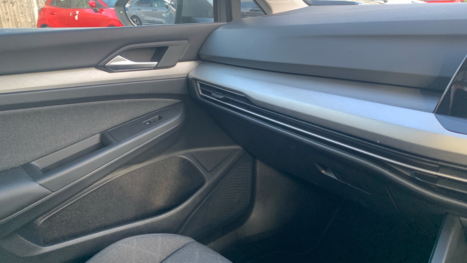 Used Volkswagen Golf 2022 for sale - 76391201: Photo 39