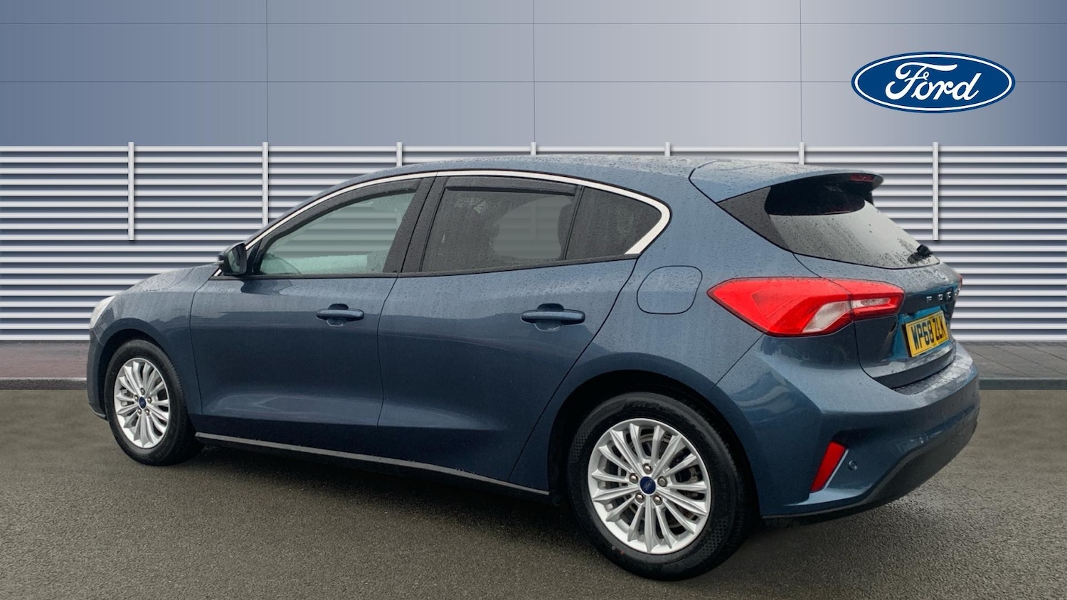 Used Ford Focus 2018 for sale - 77492475: Photo 2