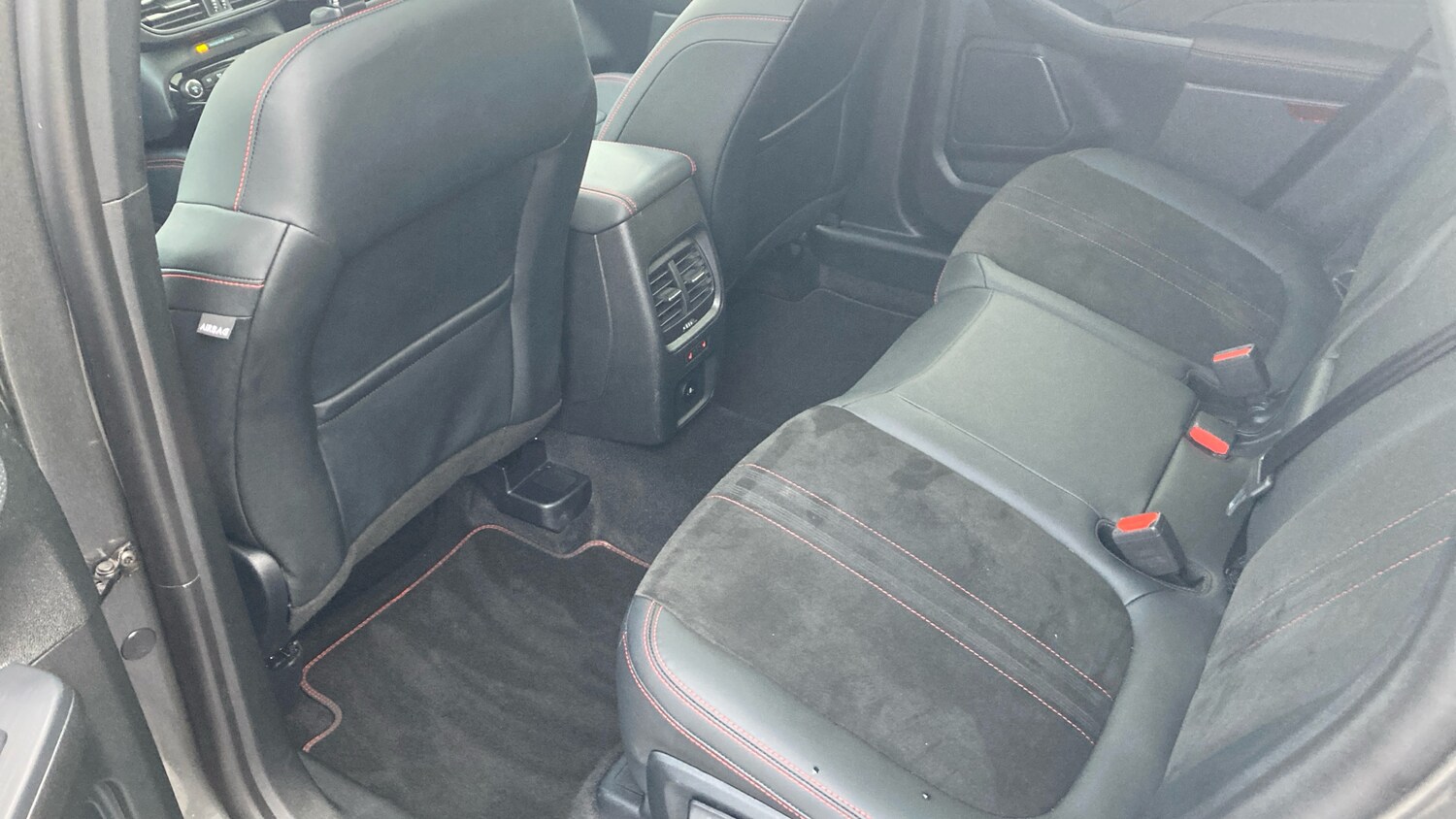 Used Ford Kuga 2025 for sale - 76948877: Photo 16