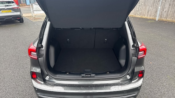 Used Ford Kuga 2025 for sale - 76272374: Photo 4