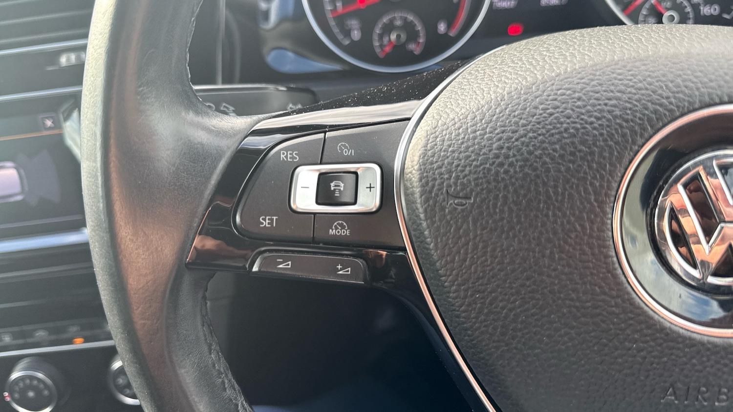 Used Volkswagen Golf 2014 for sale - 76374031: Photo 28