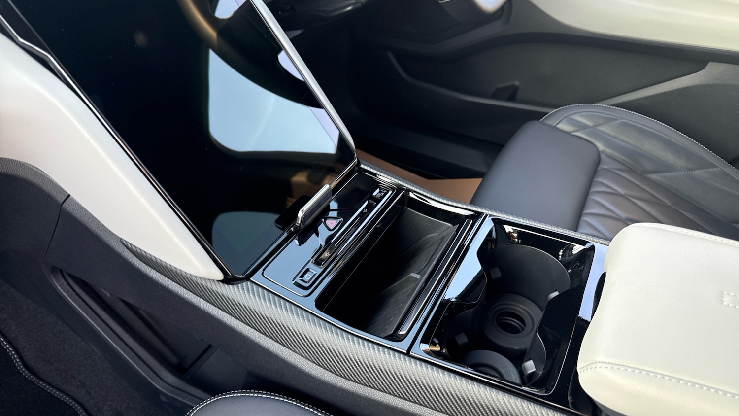 Used Ford Explorer 2024 for sale - 77985194: Photo 13