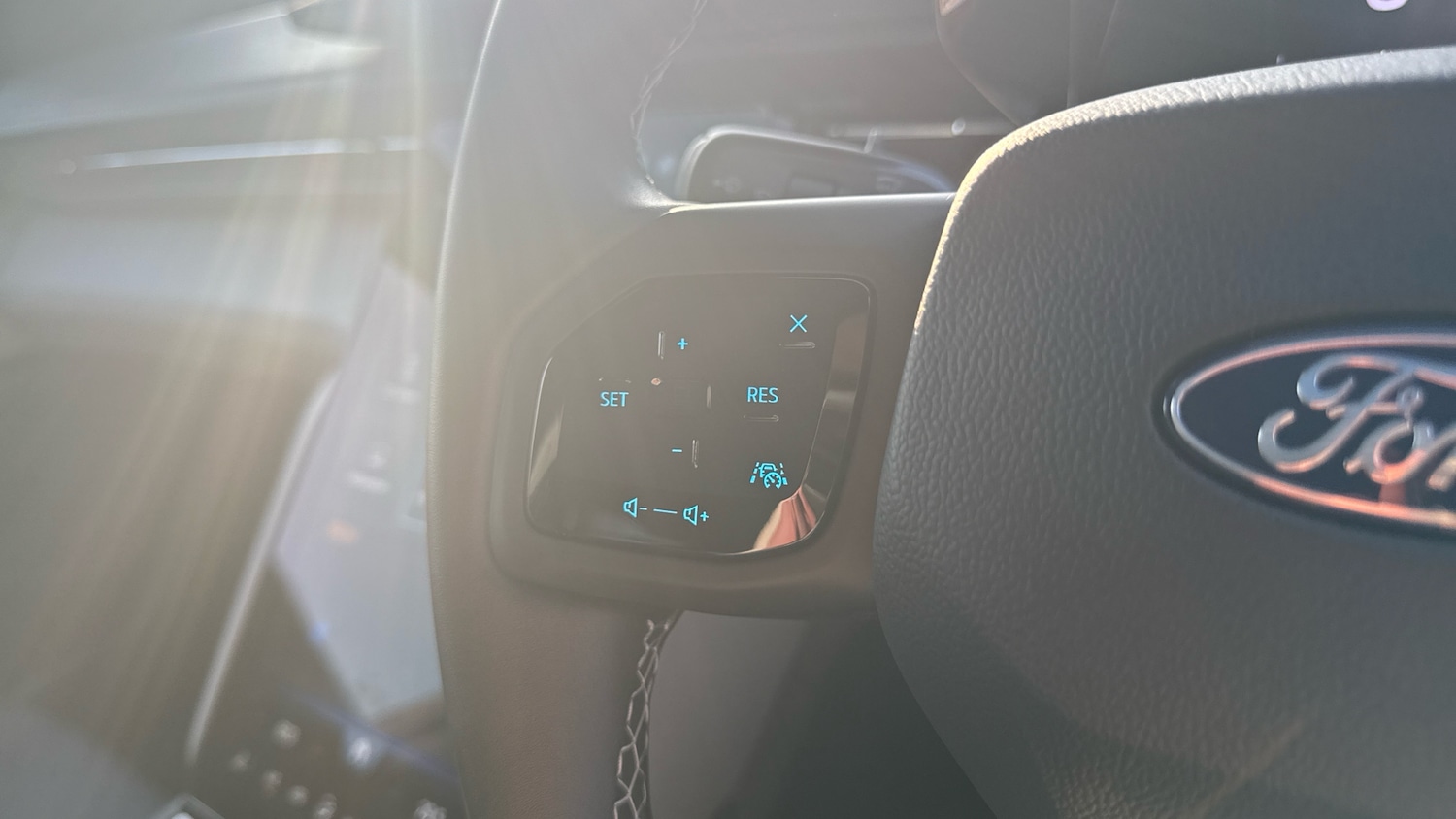 Used Ford Explorer 2024 for sale - 77985194: Photo 25