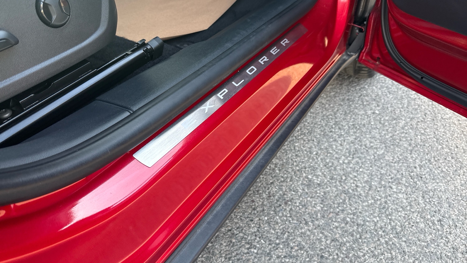 Used Ford Explorer 2024 for sale - 77985194: Photo 32