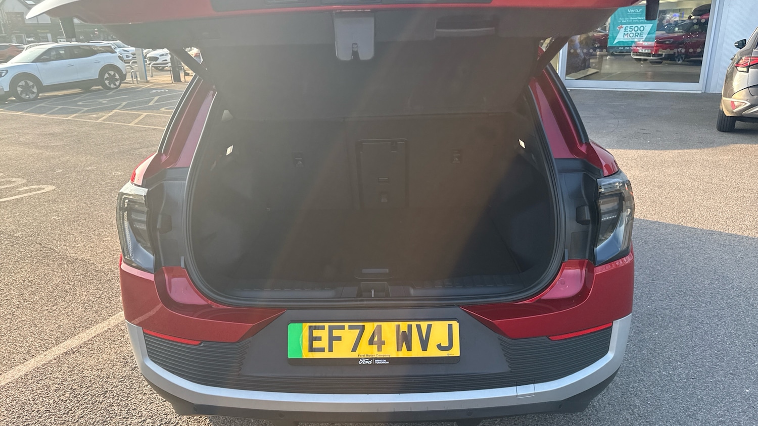 Used Ford Explorer 2024 for sale - 77985194: Photo 4