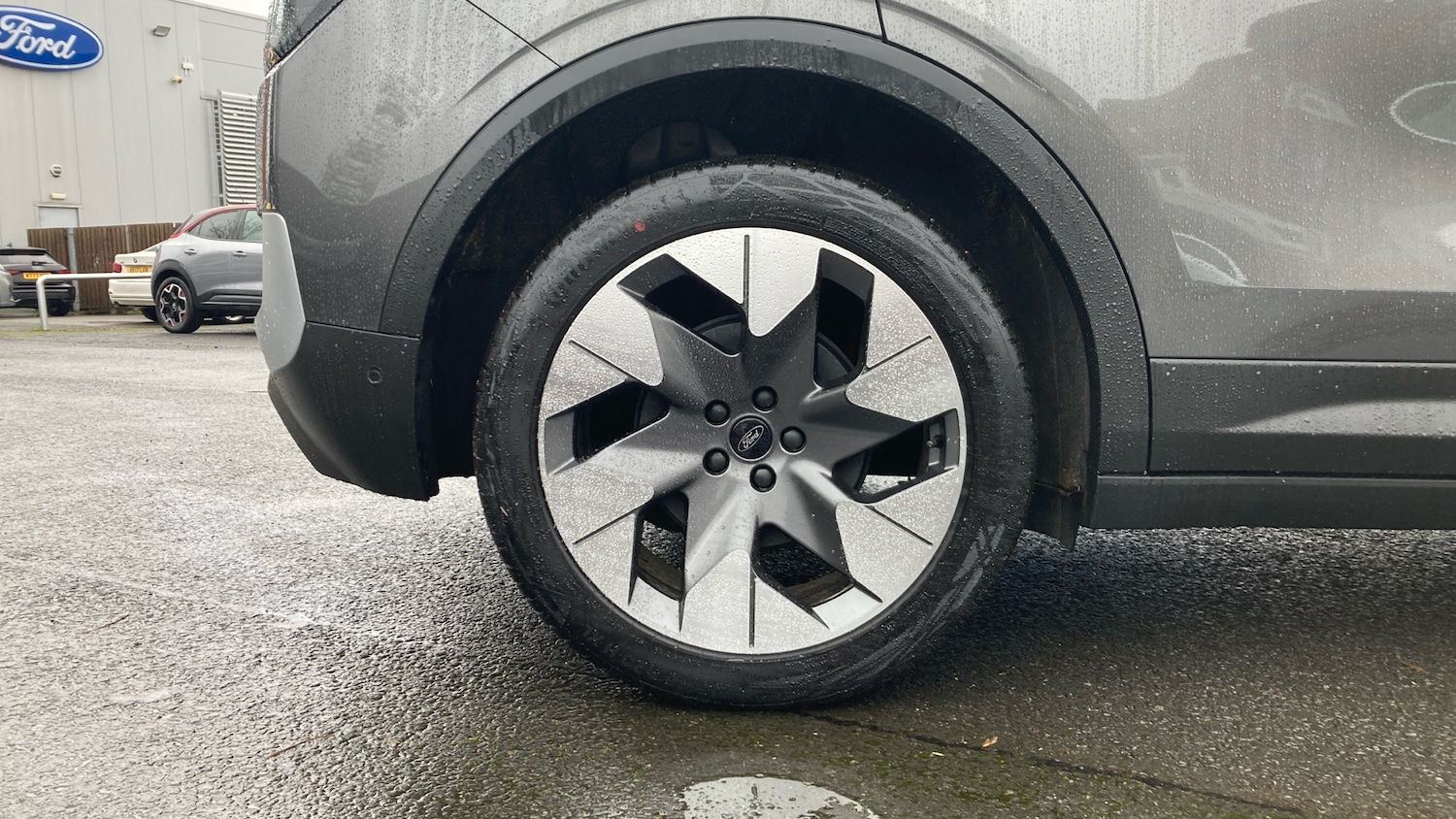 Used Ford Explorer 2024 for sale - 77340265: Photo 7