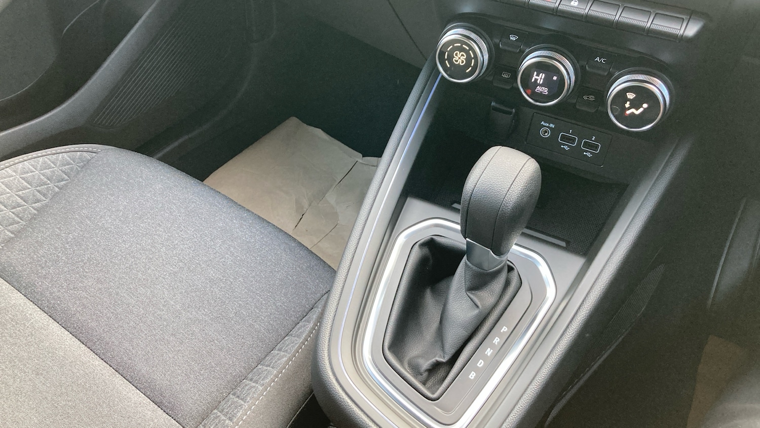 Used Renault Clio 2022 for sale - 76401909: Photo 38