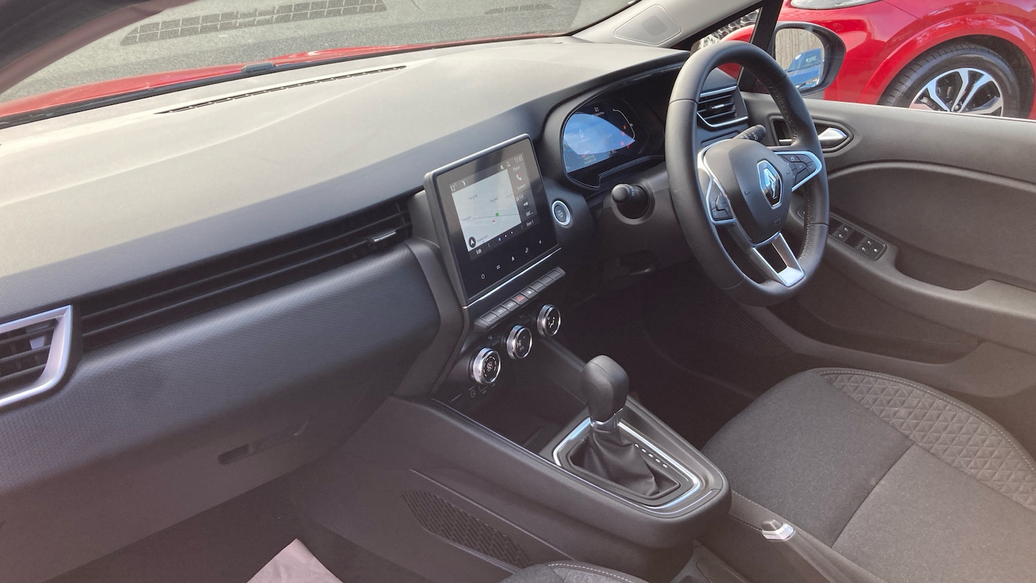 Used Renault Clio 2022 for sale - 76401909: Photo 9