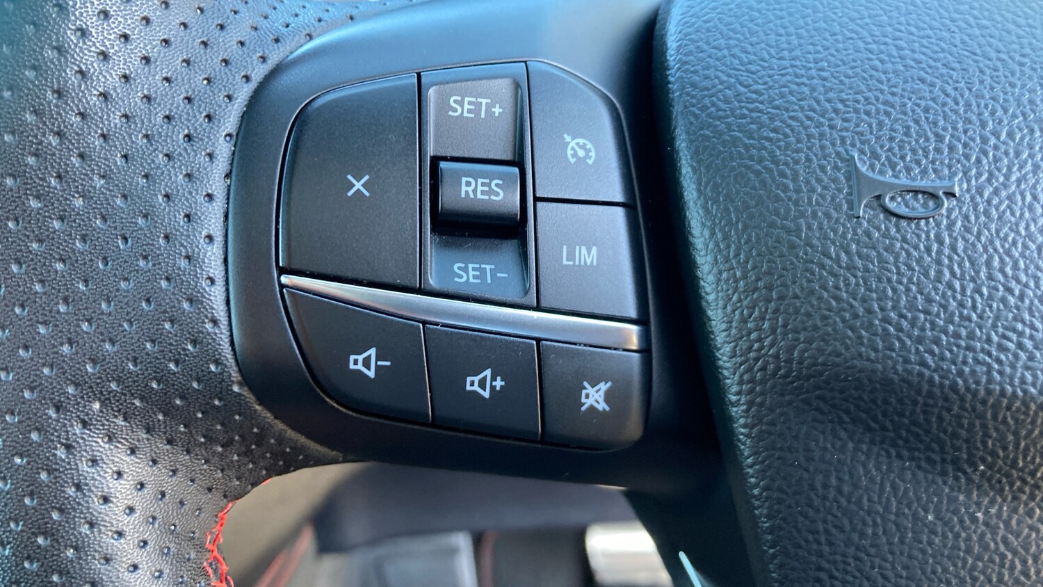 Used Ford Kuga 2023 for sale - 77946018: Photo 27