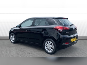 Used Hyundai i20 2017 for sale - 78552789: Photo