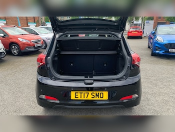 Used Hyundai i20 2017 for sale - 78552789: Photo