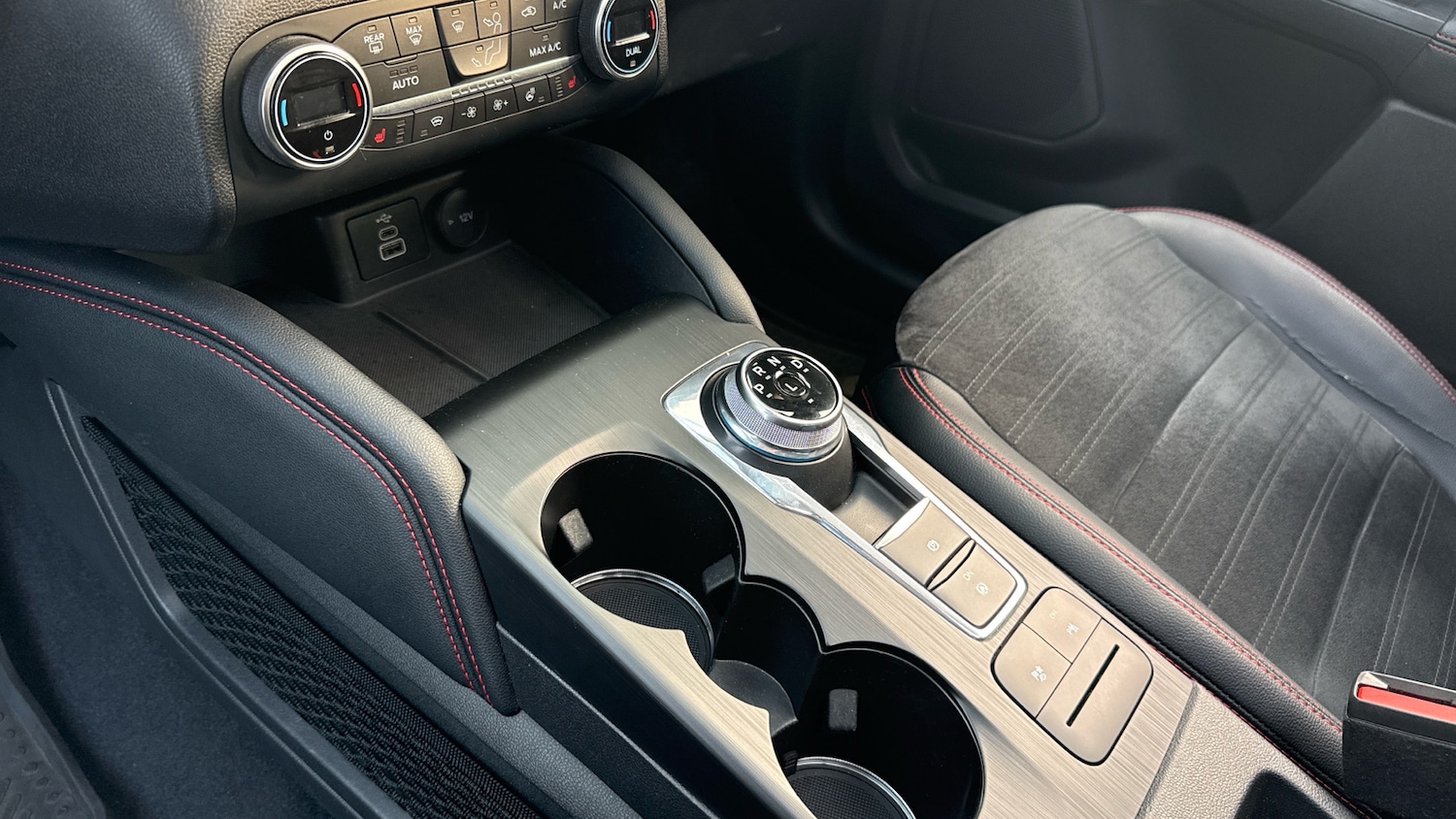 Used Ford Kuga 2022 for sale - 76968333: Photo 13