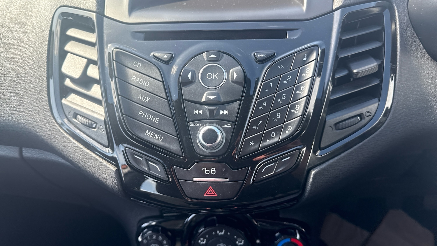 Used Ford Fiesta 2017 for sale - 78045434: Photo 23