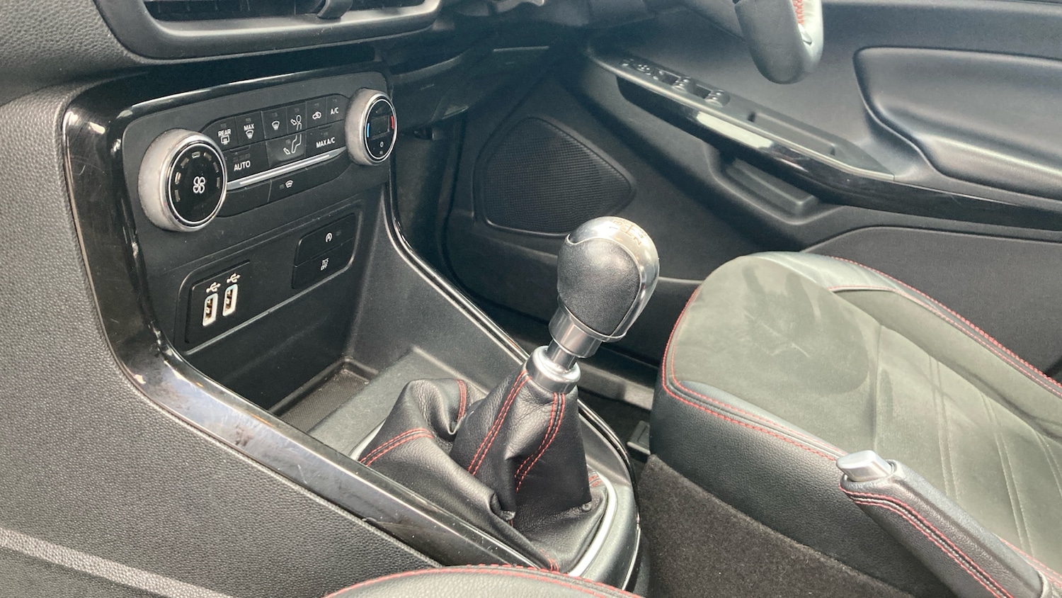 Used Ford Ecosport 2019 for sale - 76853572: Photo 13