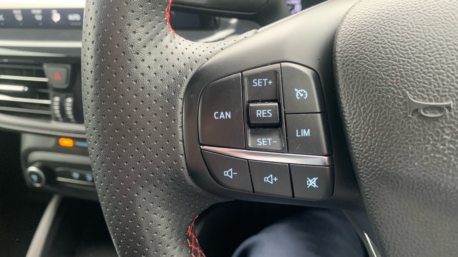 Used Ford Focus 2023 for sale - 76262776: Photo 21