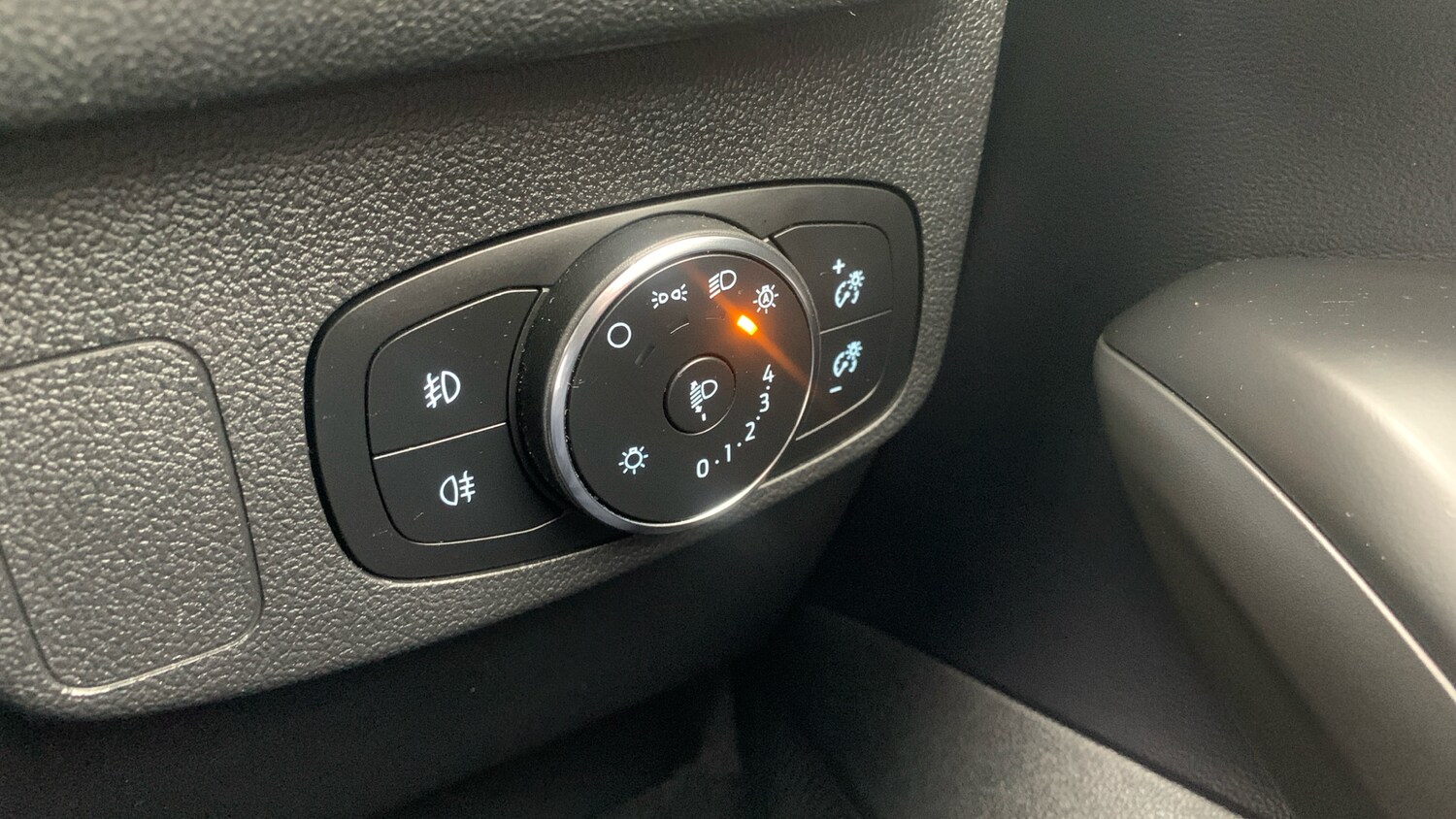 Used Ford Focus 2023 for sale - 76262776: Photo 25