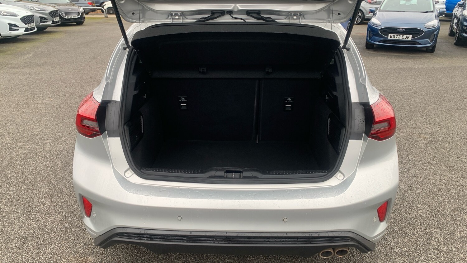 Used Ford Focus 2023 for sale - 76262776: Photo 4