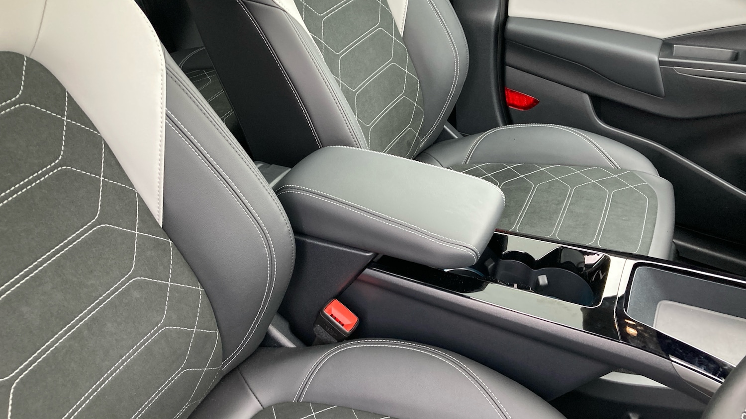 Used Ford Puma 2025 for sale - 76719960: Photo 23