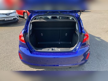 Used Ford Fiesta 2018 for sale - 78537010: Photo