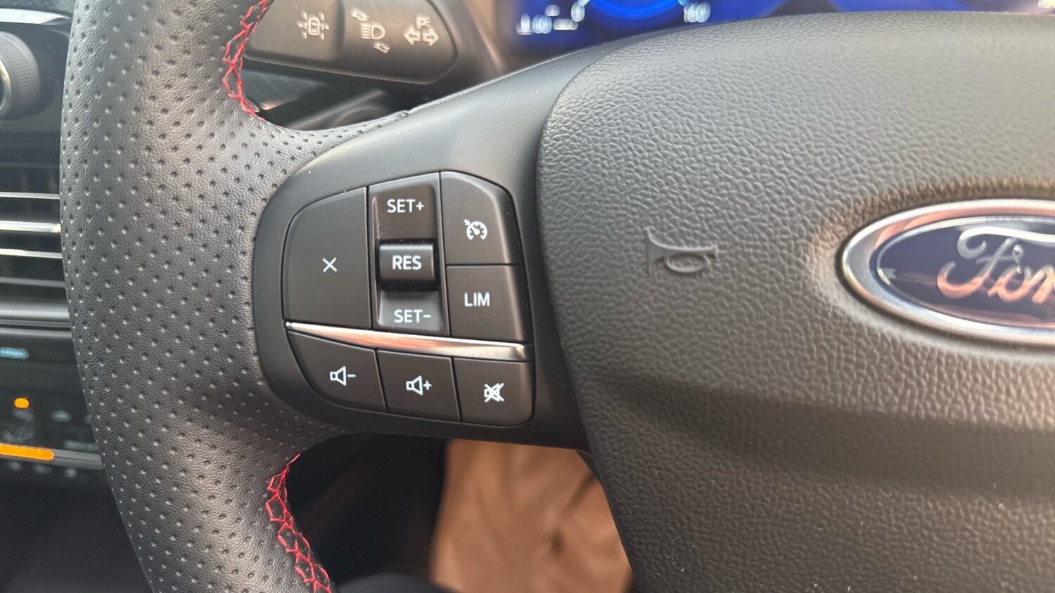 Used Ford Kuga 2023 for sale - 78093343: Photo 28