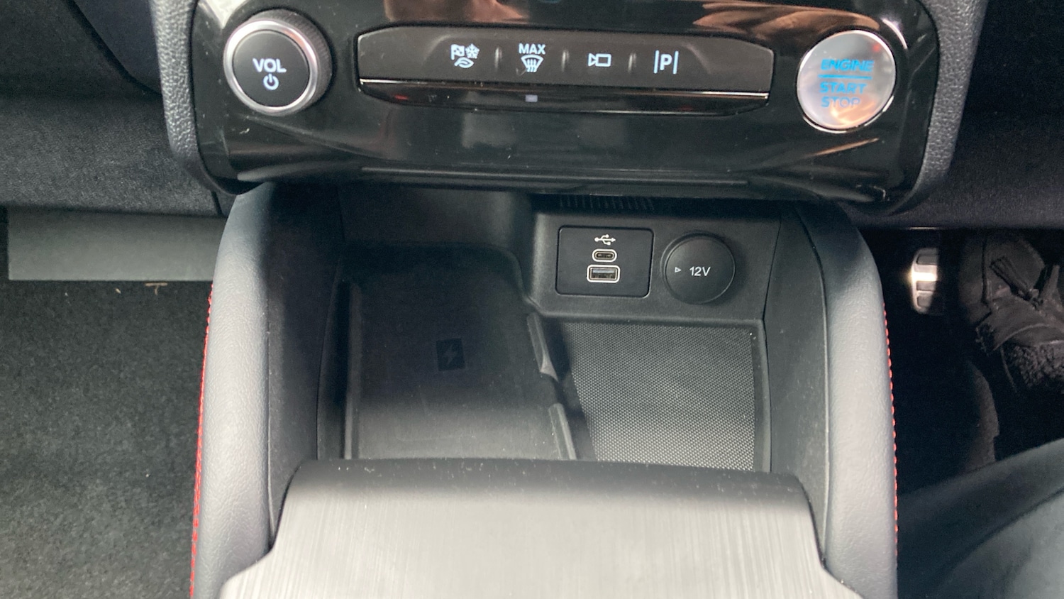 Used Ford Kuga 2024 for sale - 76554850: Photo 25