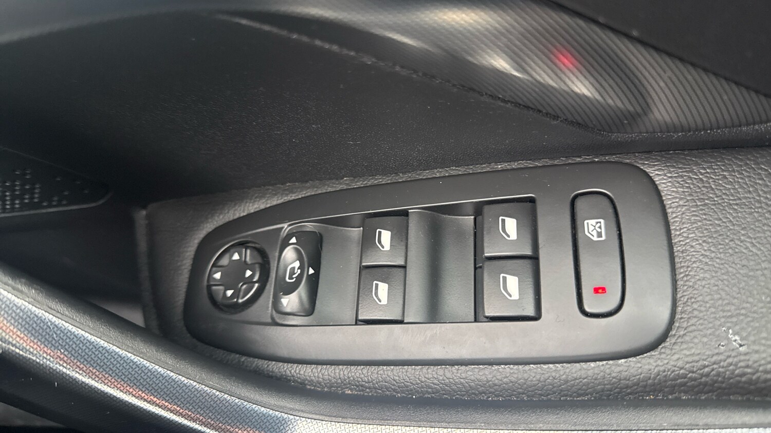 Used Peugeot 2008 2016 for sale - 77830415: Photo 23