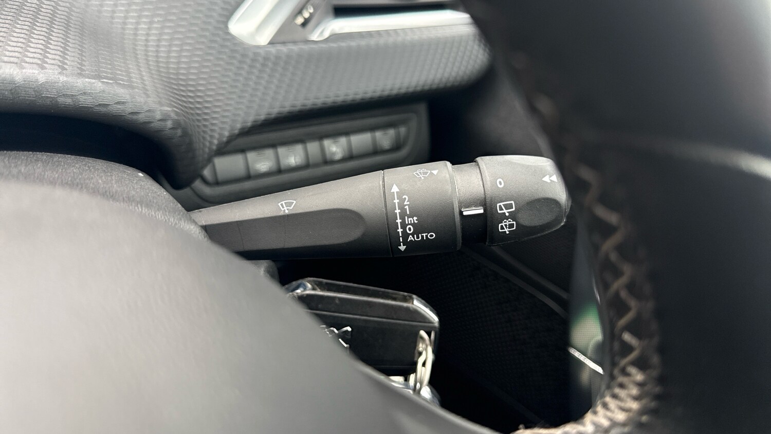 Used Peugeot 2008 2016 for sale - 77830415: Photo 26