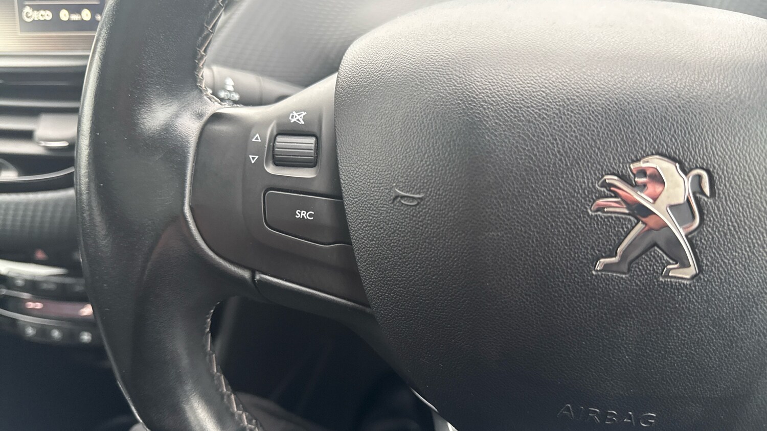 Used Peugeot 2008 2016 for sale - 77830415: Photo 28