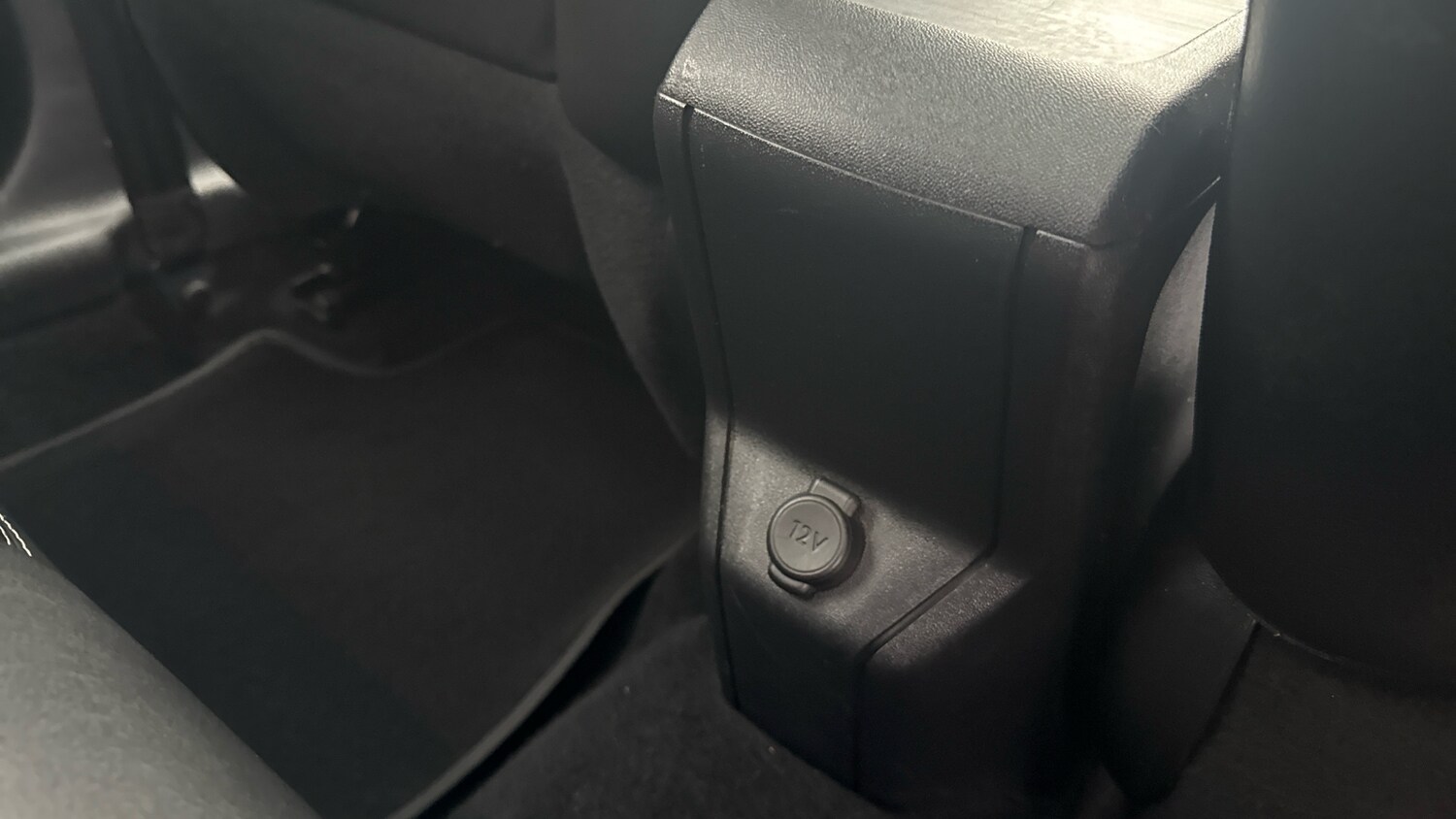 Used Peugeot 2008 2016 for sale - 77830415: Photo 35