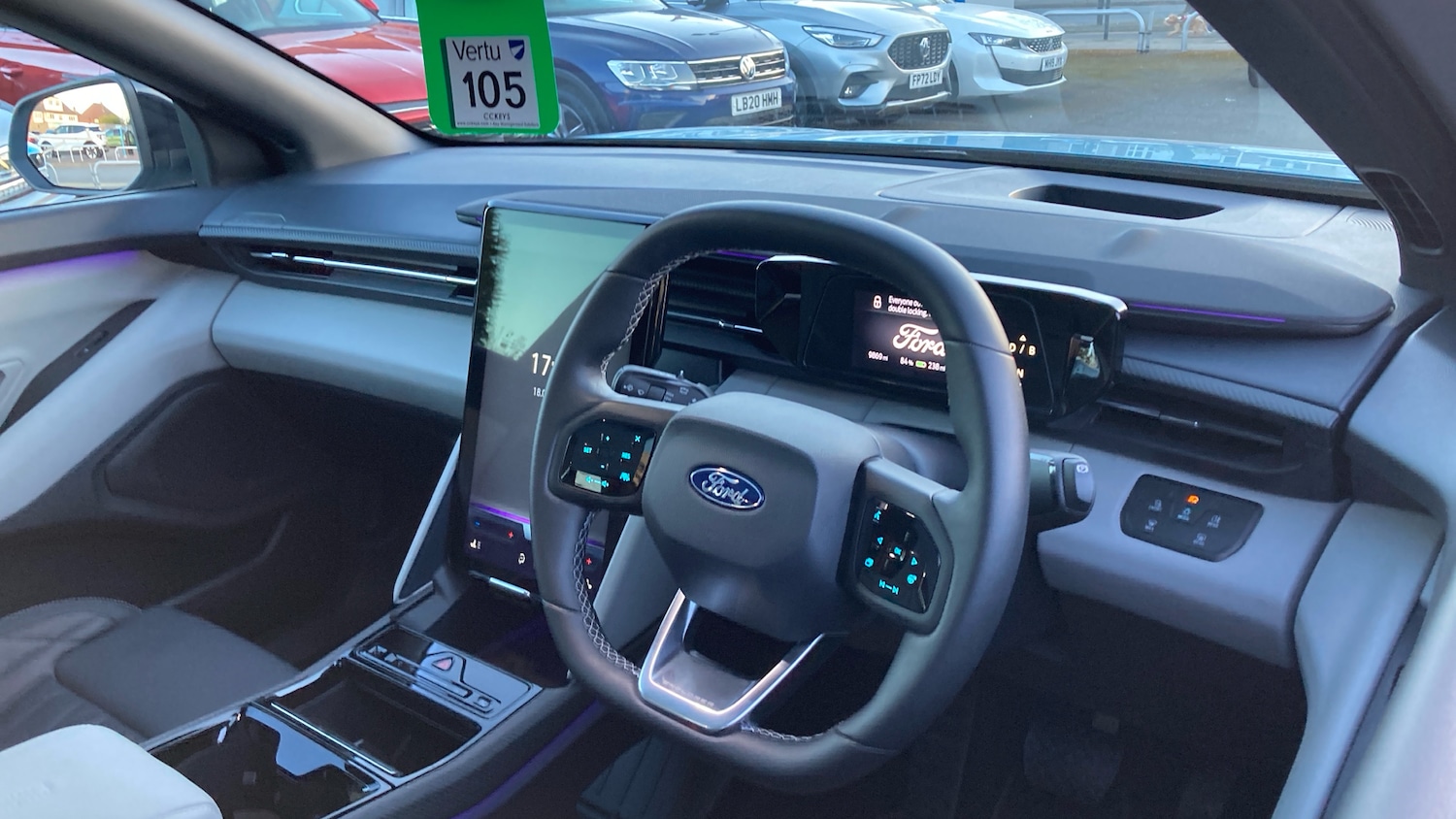 Used Ford Explorer 2024 for sale - 77946990: Photo 11