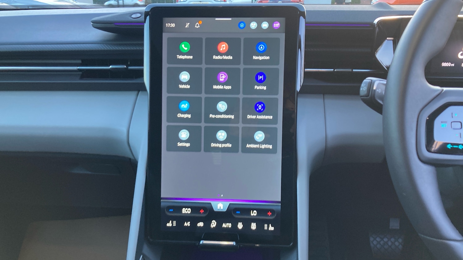 Used Ford Explorer 2024 for sale - 77946990: Photo 12