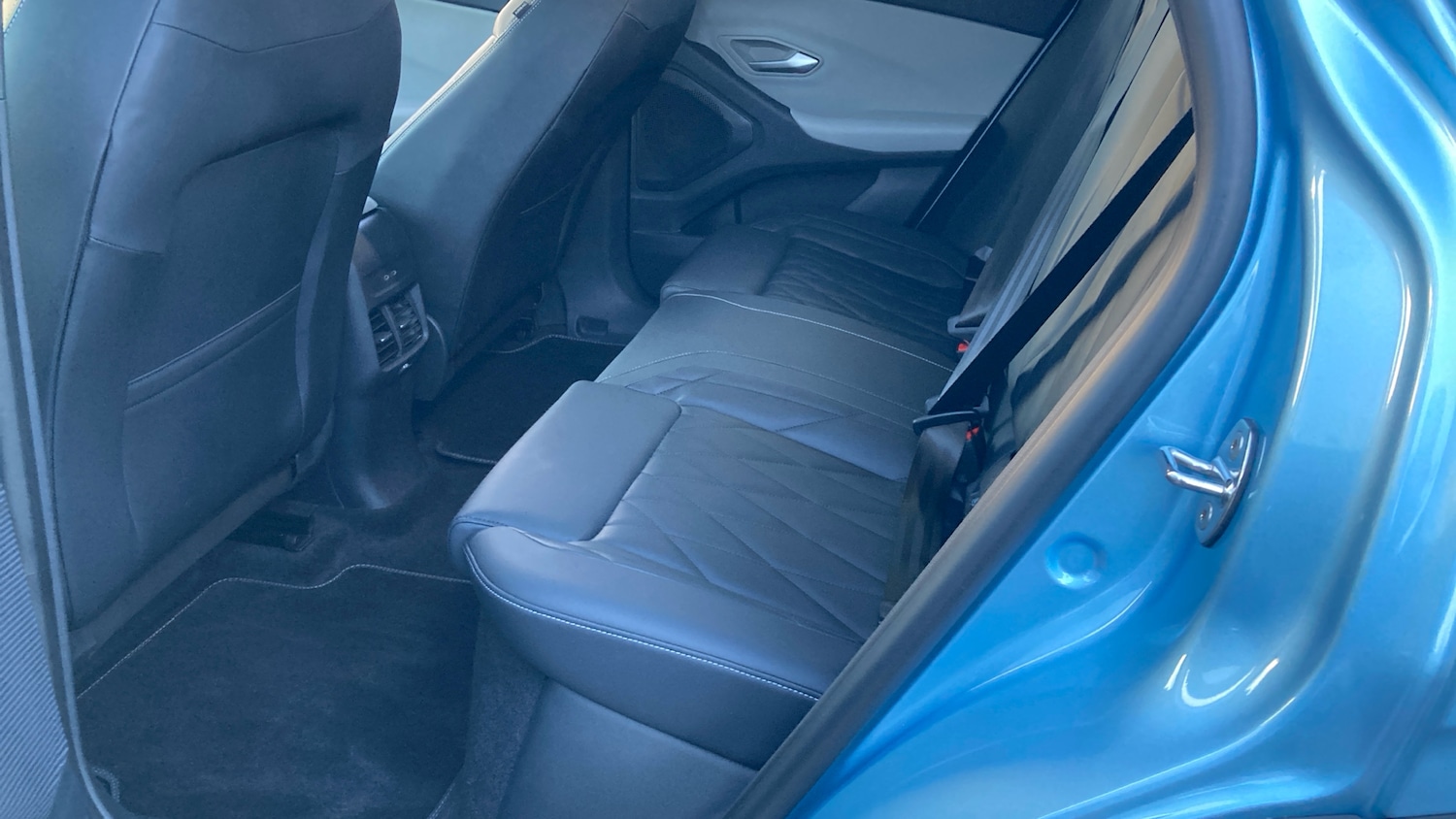 Used Ford Explorer 2024 for sale - 77946990: Photo 16