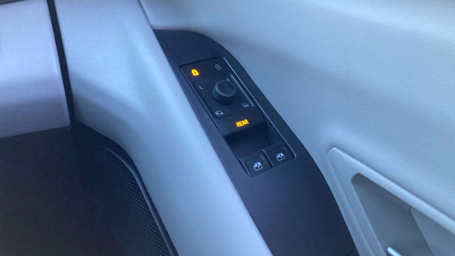 Used Ford Explorer 2024 for sale - 77946990: Photo 26