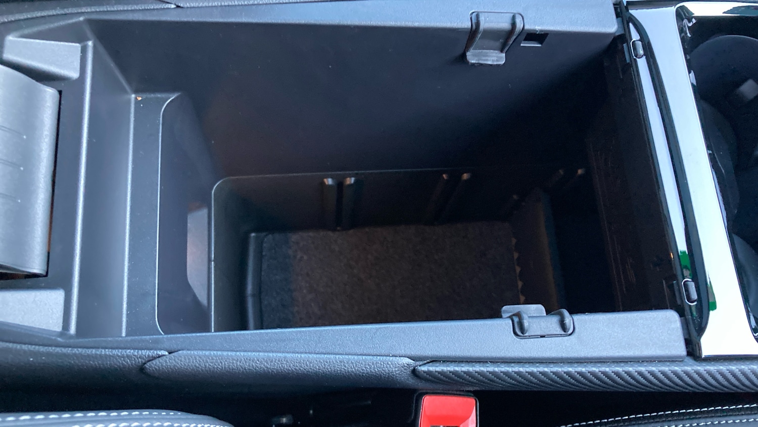 Used Ford Explorer 2024 for sale - 77946990: Photo 28