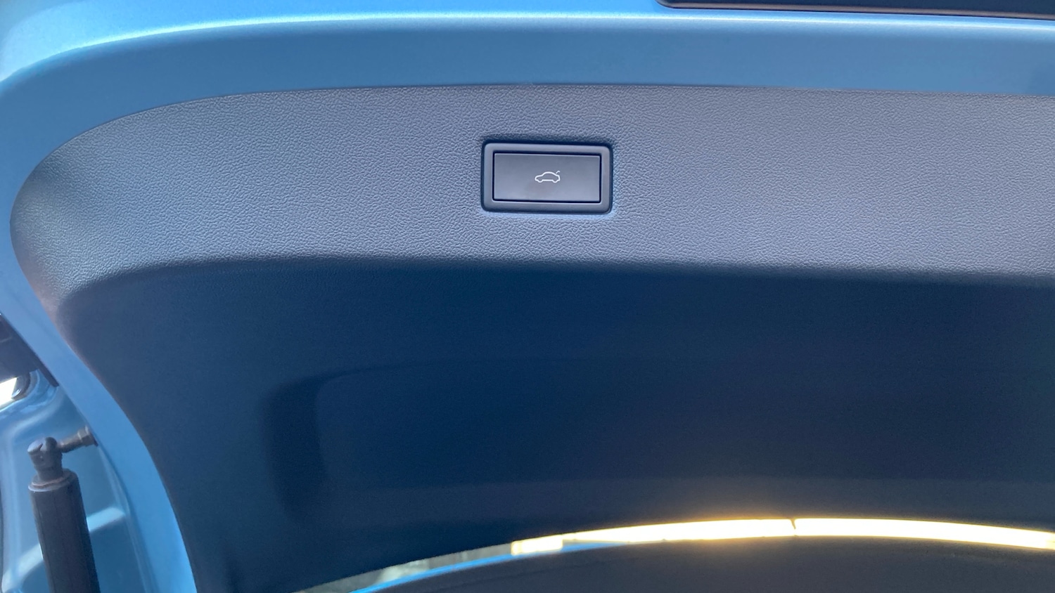 Used Ford Explorer 2024 for sale - 77946990: Photo 39