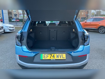 Used Ford Explorer 2024 for sale - 77946990: Photo