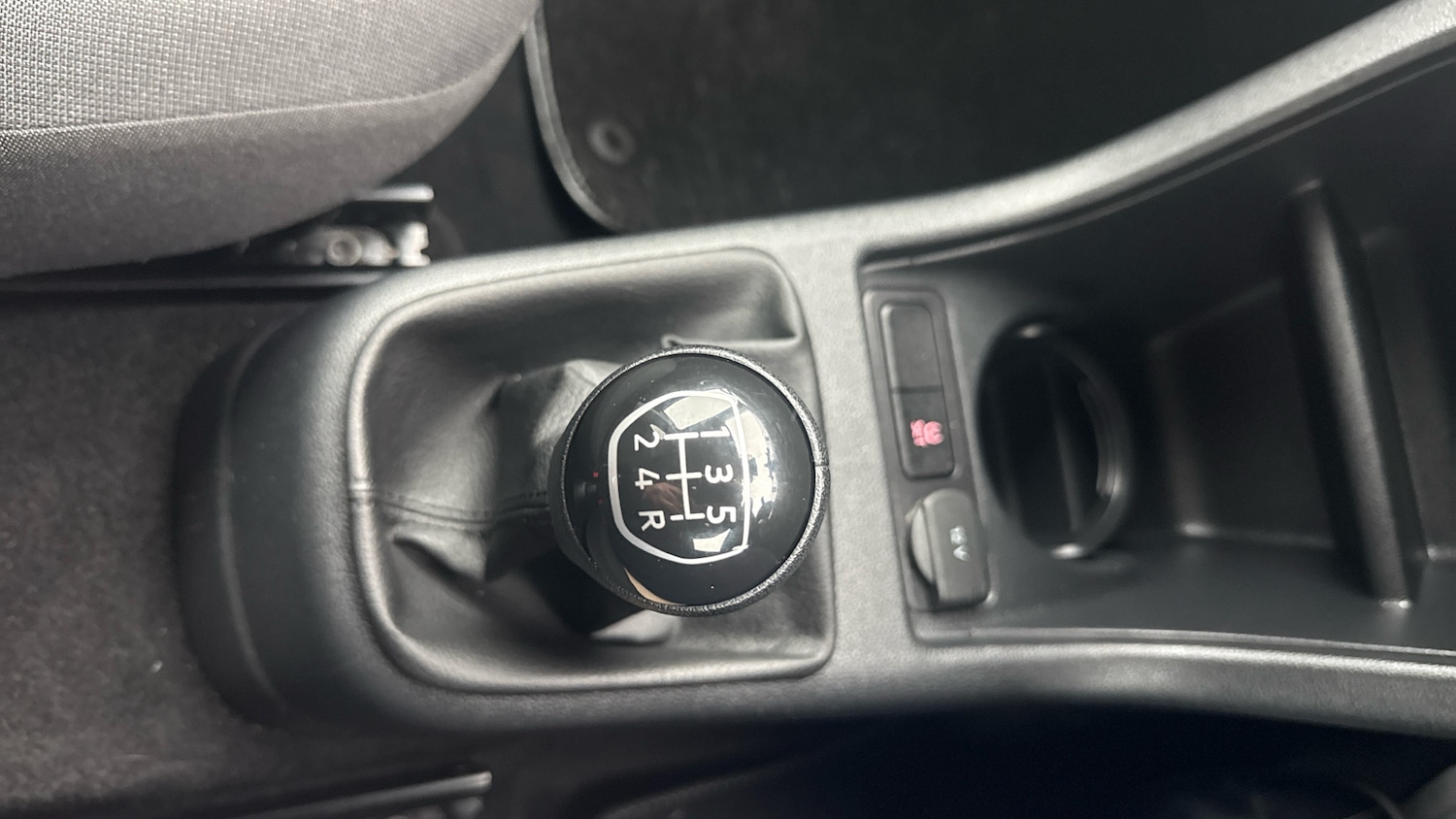 Used Volkswagen up! 2022 for sale - 77431048: Photo 44