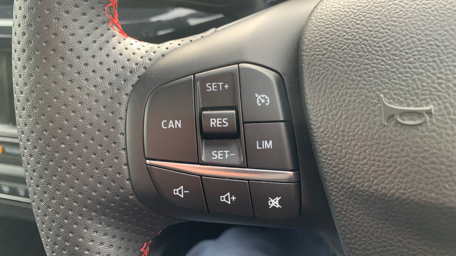 Used Ford Focus 2023 for sale - 77996902: Photo 21