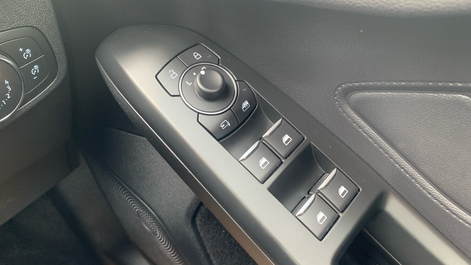 Used Ford Focus 2023 for sale - 77996902: Photo 26