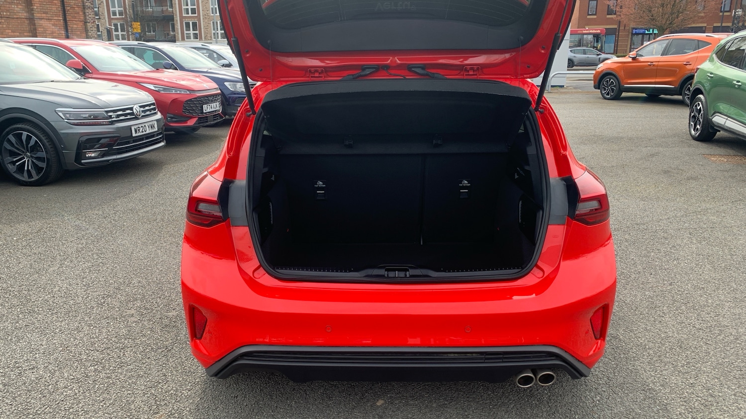 Used Ford Focus 2023 for sale - 77996902: Photo 4