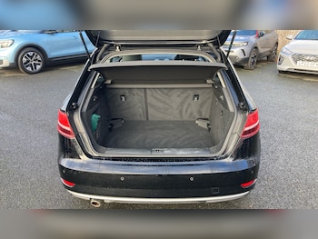 Used Audi A3 2018 for sale - 76525632: Photo