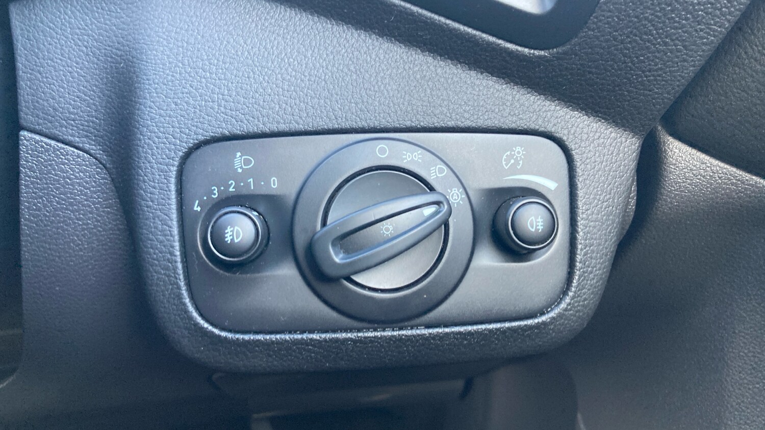 Used Ford Kuga 2019 for sale - 77735485: Photo 21